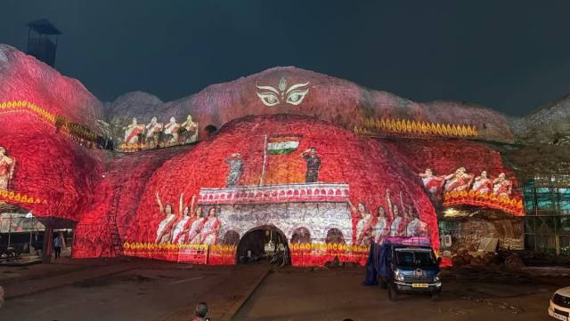 Santosh Mitra Square — Central Kolkata Durga Puja pandal